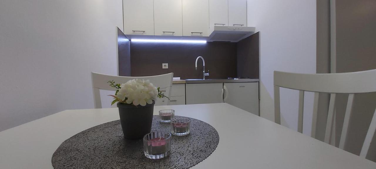 Studio Apartments Igor فيرسار المظهر الخارجي الصورة