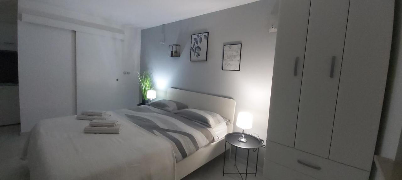 Studio Apartments Igor فيرسار المظهر الخارجي الصورة
