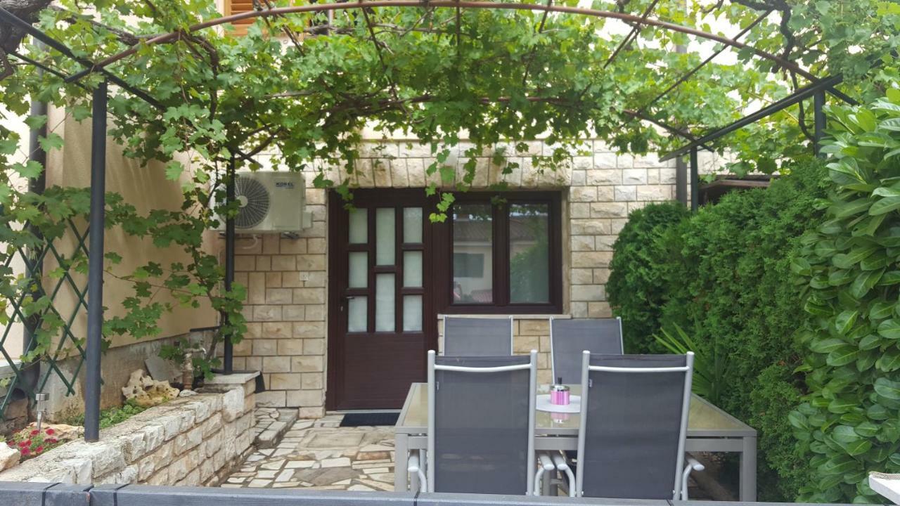 Studio Apartments Igor فيرسار المظهر الخارجي الصورة
