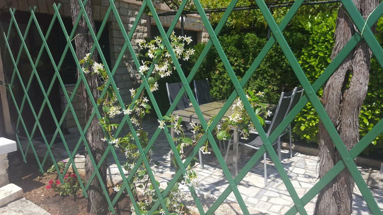 Studio Apartments Igor فيرسار المظهر الخارجي الصورة